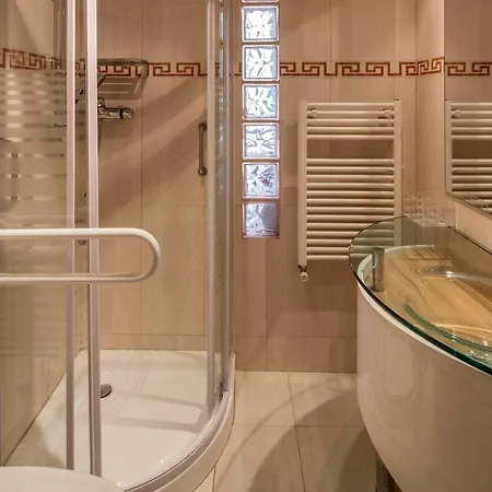 ático Con Gran Terraza En El Corazón De Apartamento