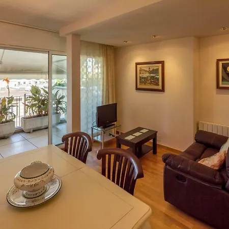 Atico Con Gran Terraza En El Corazon De *