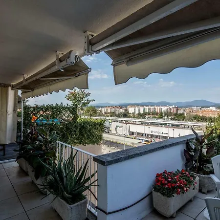 Atico Con Gran Terraza En El Corazon De