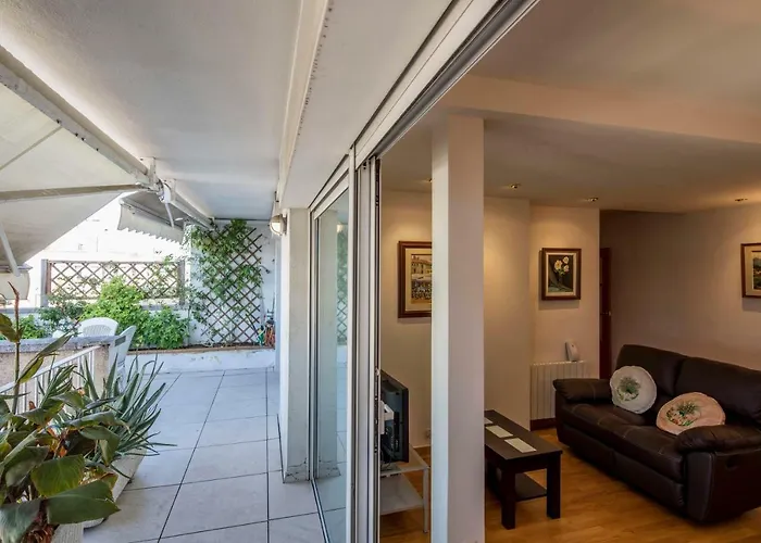 Atico Con Gran Terraza En El Corazon De *