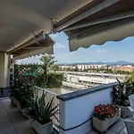 Atico Con Gran Terraza En El Corazon De