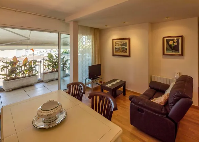 Atico Con Gran Terraza En El Corazon De *